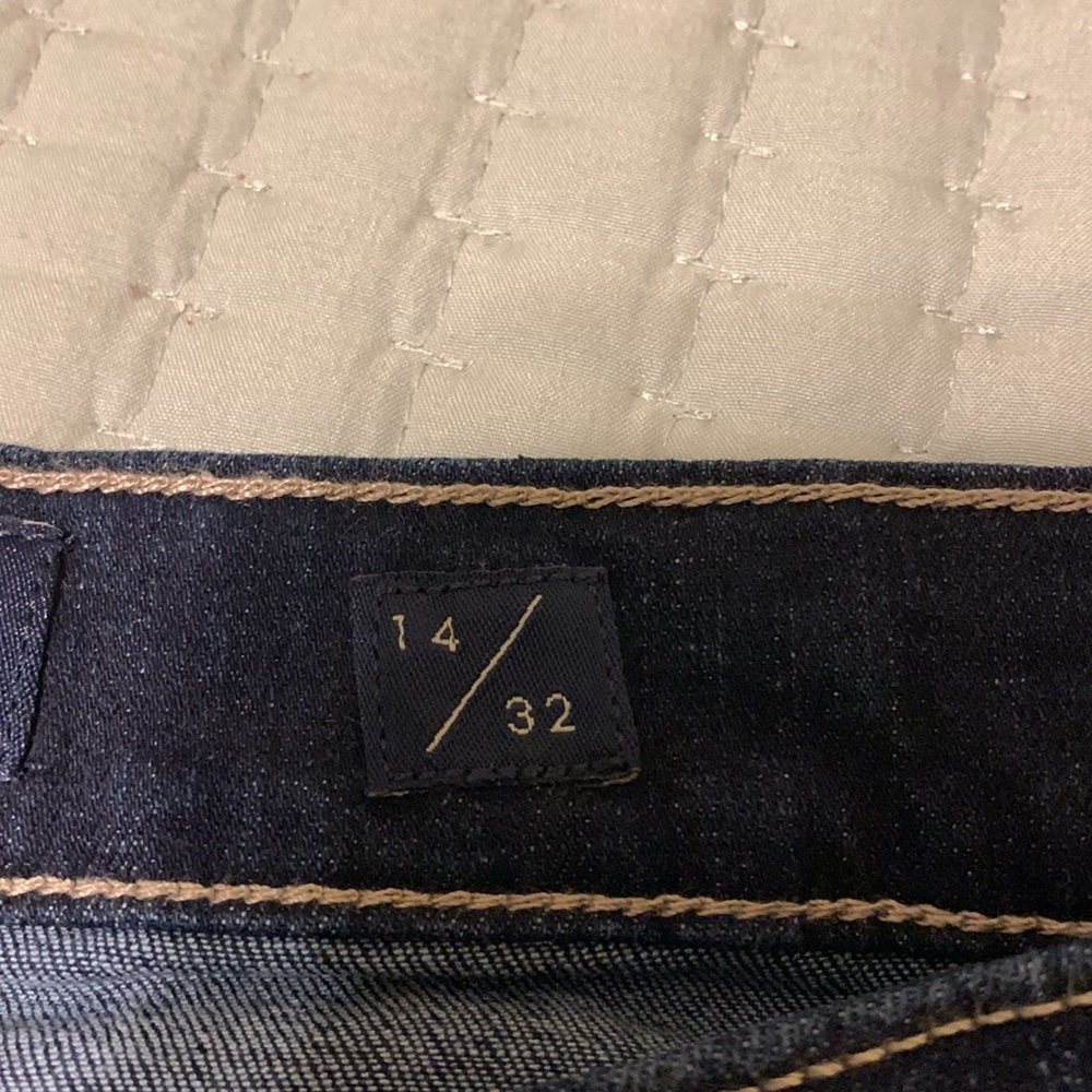 Lucky Brand Women's 5-Pocket Jeans Size 14/32 NWOT flared Bottoms Super cute - Picture 6 of 9